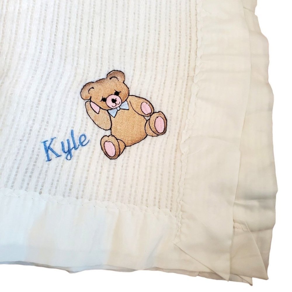 Vintage Beacon White Waffle Weave Baby Blanket Nylon Trim Teddy Bear Kyle 50x33‎